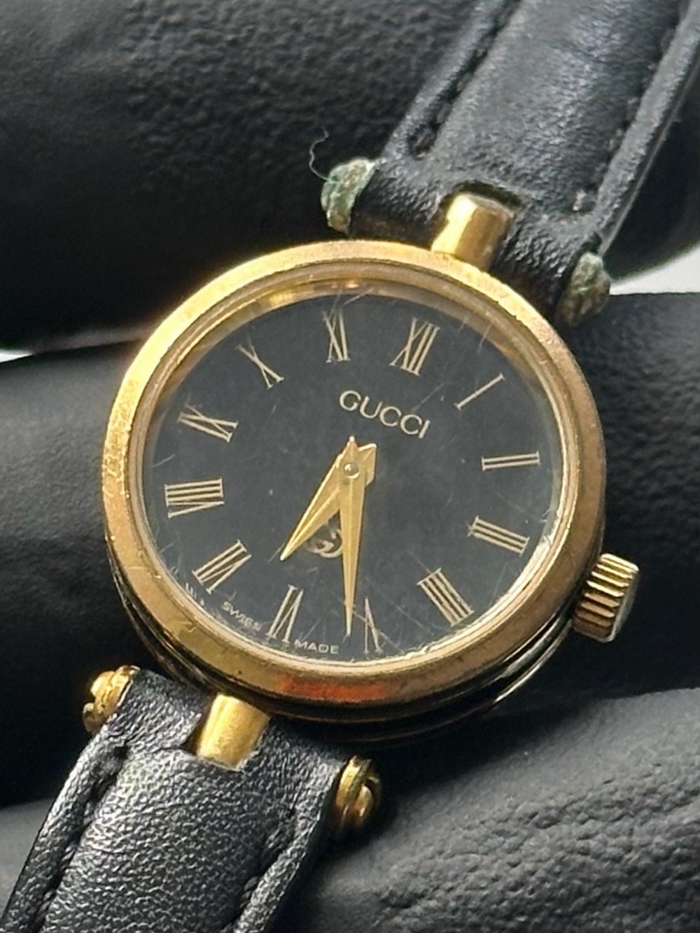 Gucci 2000L Sherry Line Roman Numeral Black Dial 22mm Ladies’ Dress Watch